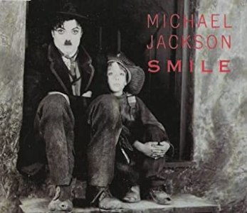 Michael Jackson sonrió